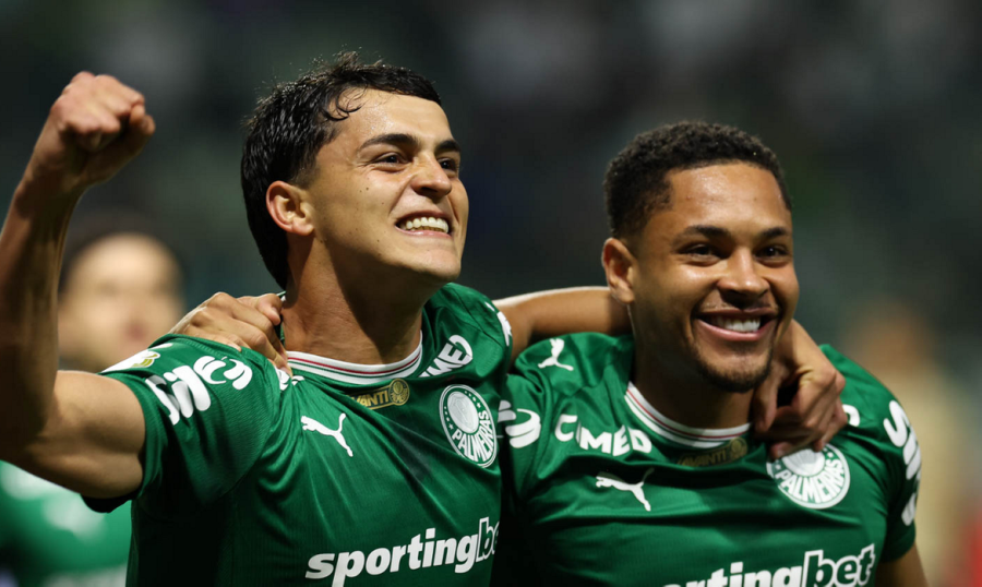 Com nova vitória, Palmeiras segue firme na liderança do Brasileirão