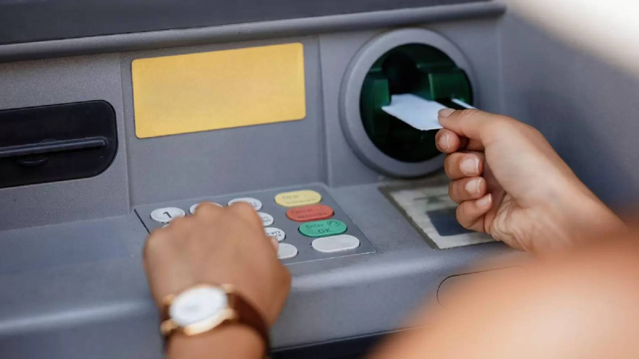 Como sacar a restituição em caixas eletrônicos